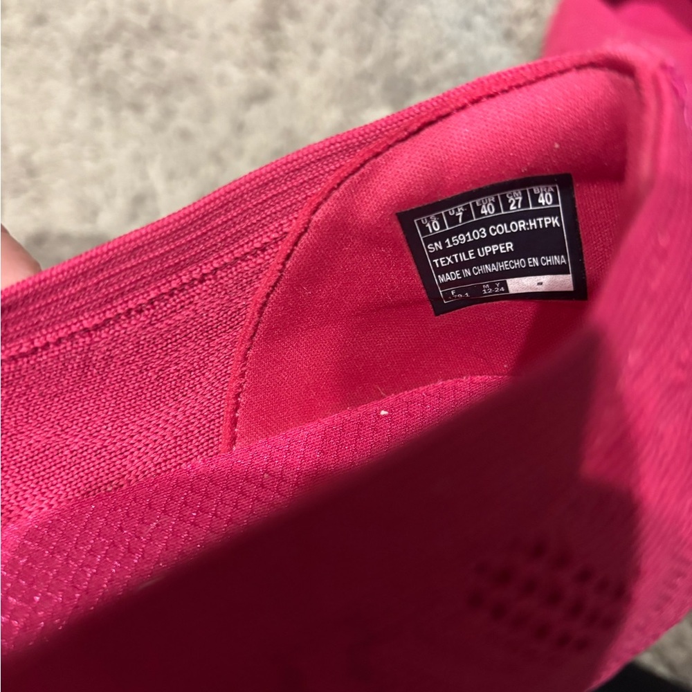 Skechers Women's Fuchsia Flats - Picture 2 of 2